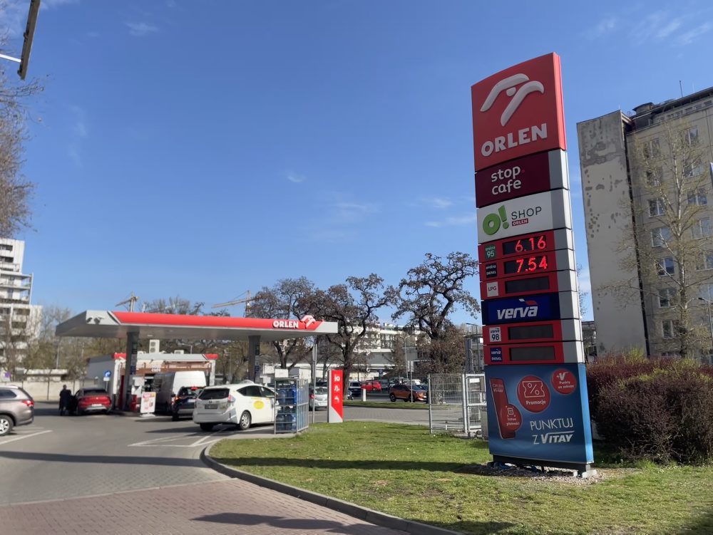 Poľsko zatiaľ neeviduje zvýšený záujem slovenských vodičov o tankovanie