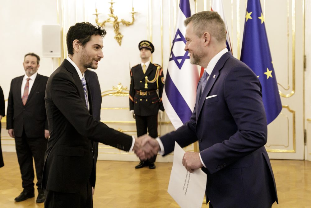 Nový izraelský veľvyslanec v SR Jaakov Janovski odovzdal poverovacie listiny prezidentovi SR Petrovi Pellegrinimu
