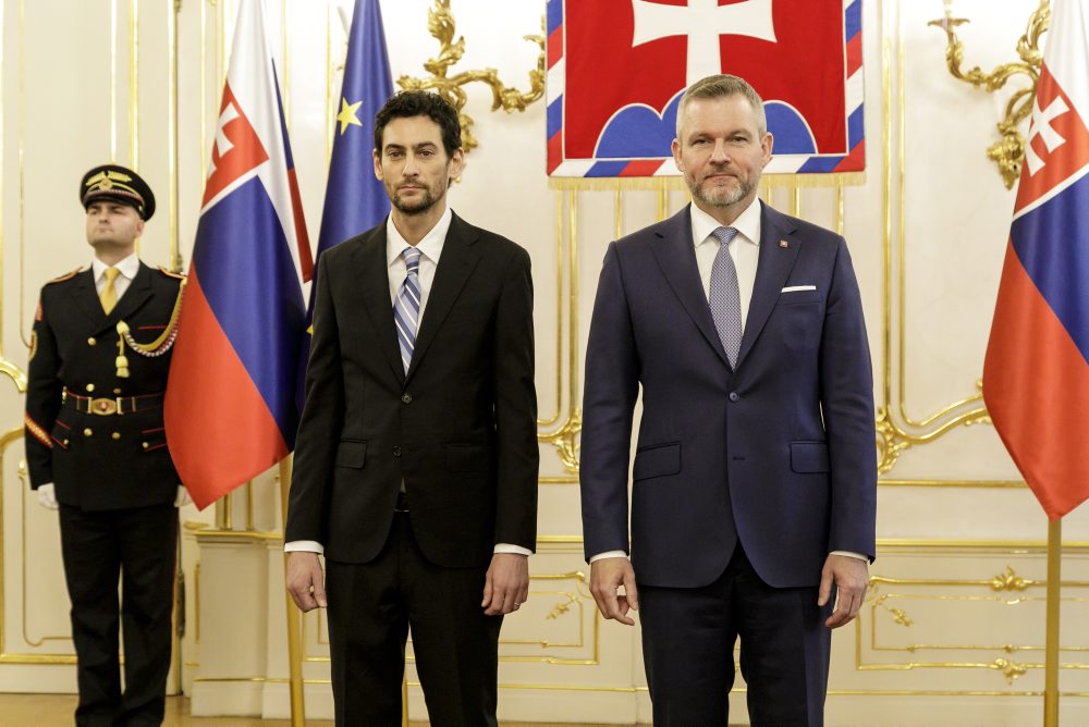 Nový izraelský veľvyslanec v SR Jaakov Janovski odovzdal poverovacie listiny prezidentovi SR Petrovi Pellegrinimu