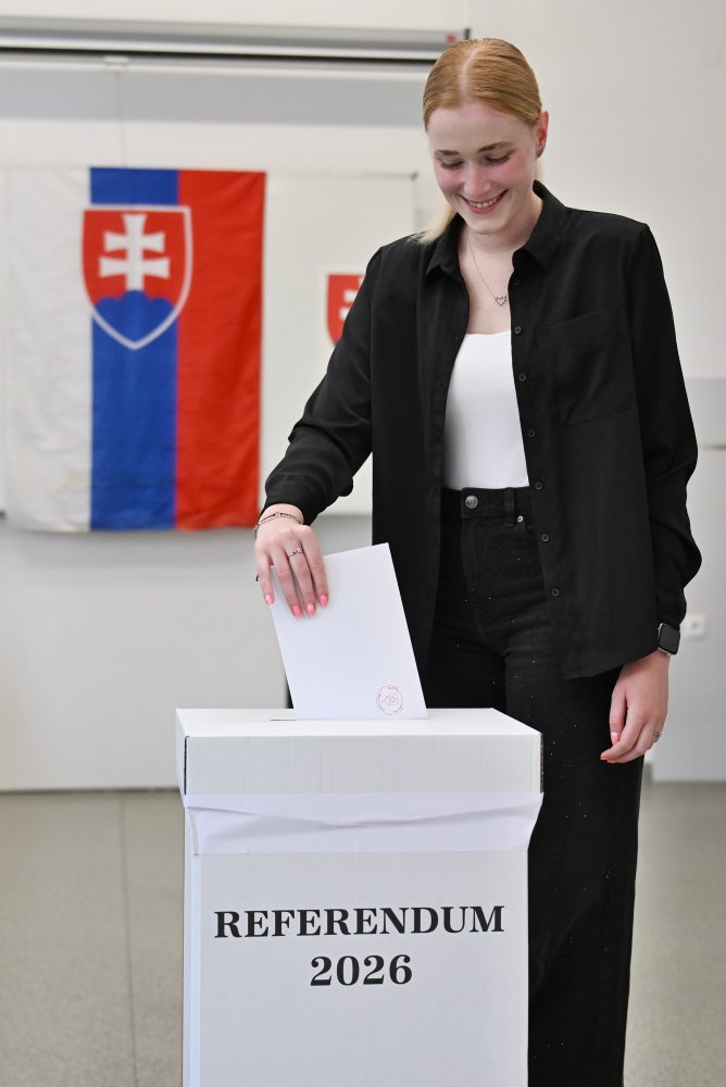 Referendum o zrušení doživotnej renty a obnove Úradu špeciálnej prokuratúry a Národnej kriminálnej agentúry v Trnave 
