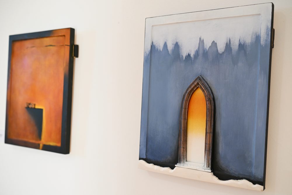 Výstava Homage Bergogliovi na Hrade Červený kameň