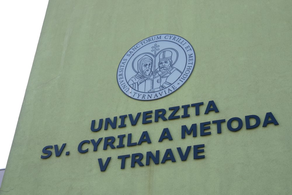 Otvorenie akademického roka 2026/2027 a inaugurácia rektorky Univerzity sv. Cyrila a Metoda v Trnave Ivety Dirgovej Luptákovej