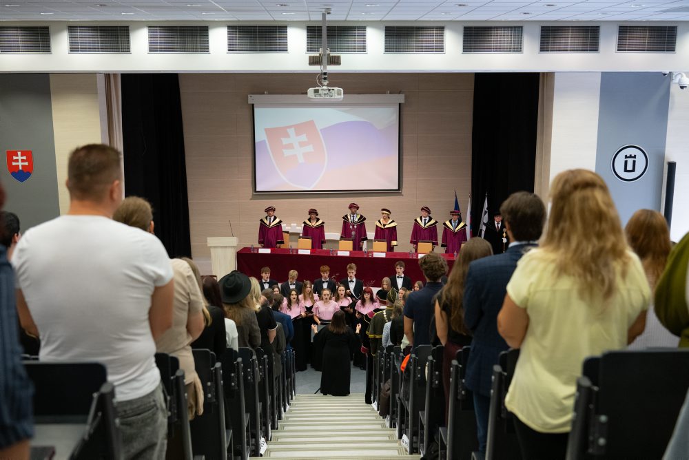 Otvorenie akademického roka 2026/2027 a inaugurácia rektorky Univerzity sv. Cyrila a Metoda v Trnave Ivety Dirgovej Luptákovej