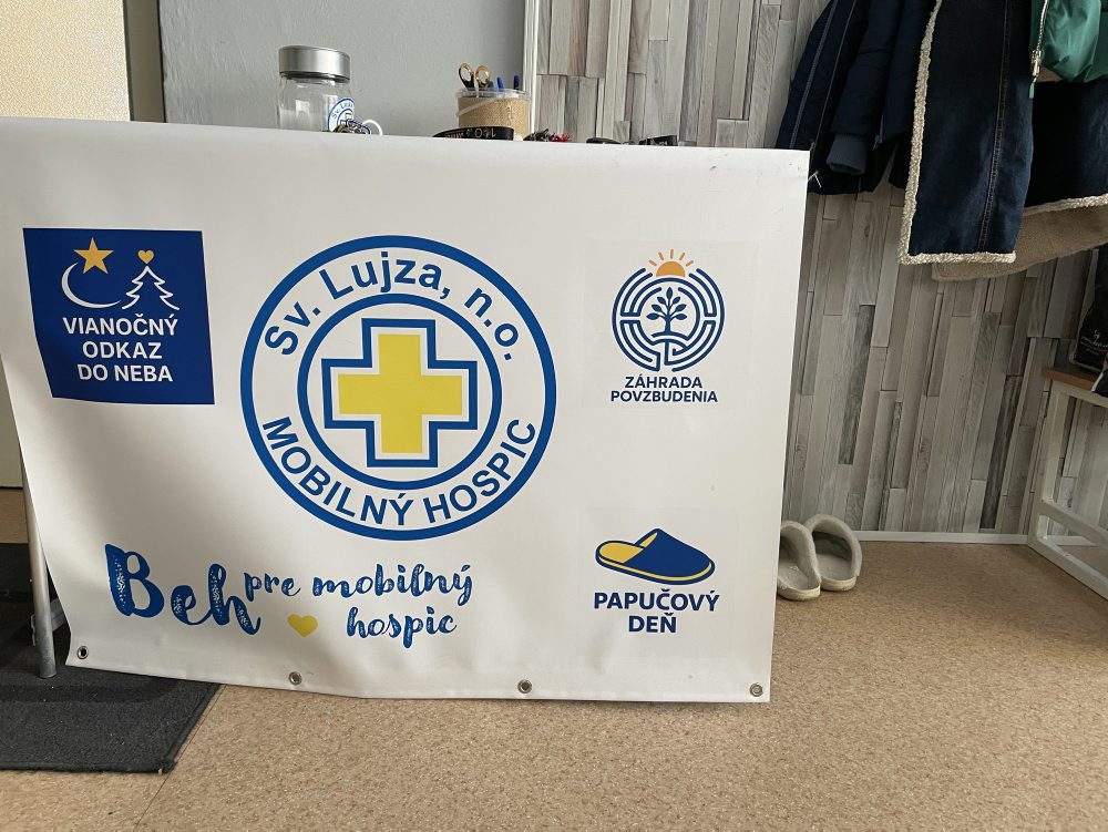 Dobrovoľníci: Mobilnému hospicu sv. Lujzy bezodplatne pomáha viacero odborníkov