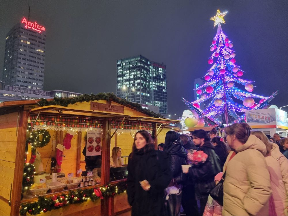 Vo Varšave vznikli najvyššie položené vianočné trhy v EÚ