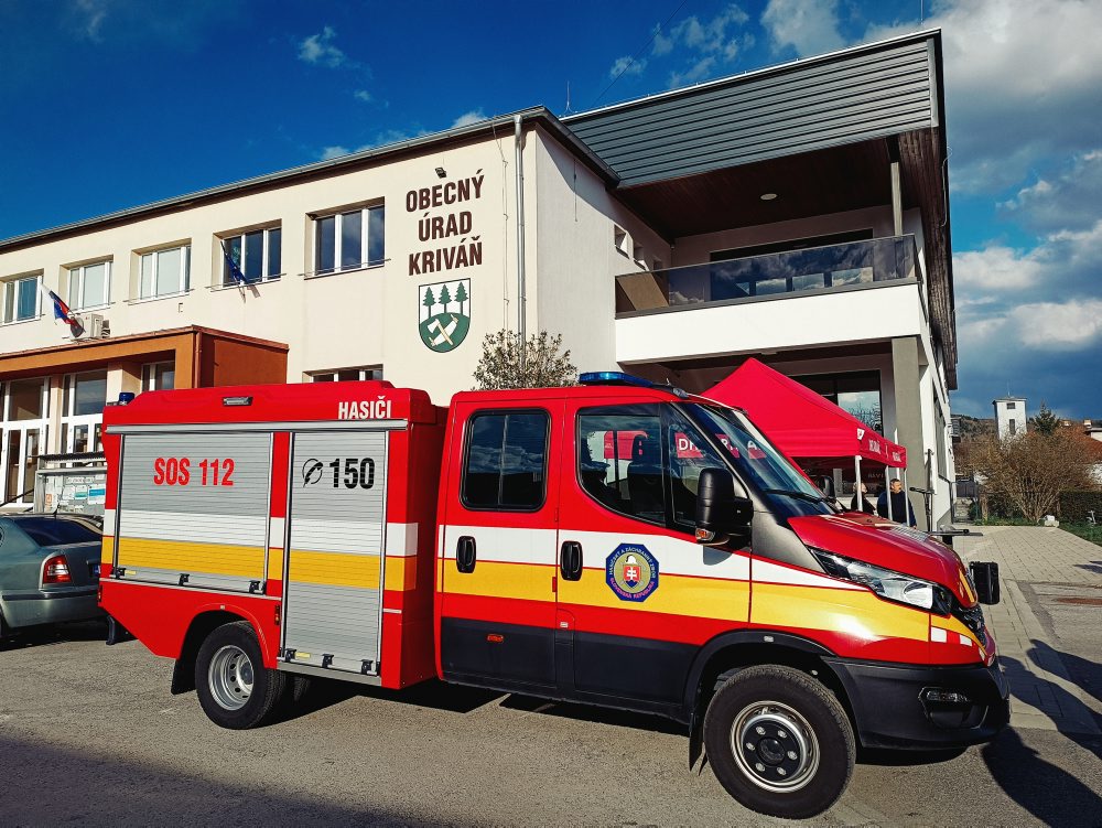 Kriváň: Dobrovoľní hasiči majú nové vozidlo, pomôže im pri požiaroch a zásahoch