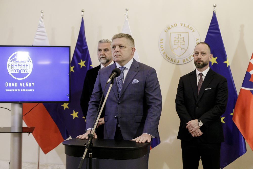 TK predsedu vlády SR Roberta Fica k aktuánym politickým témam 