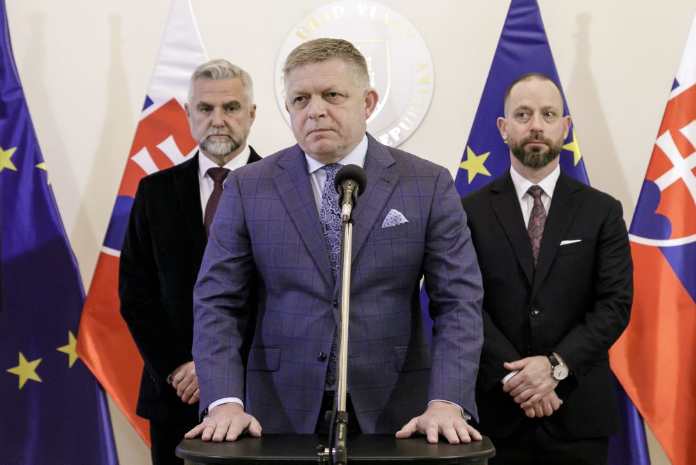 TK predsedu vlády SR Roberta Fica k aktuánym politickým témam 