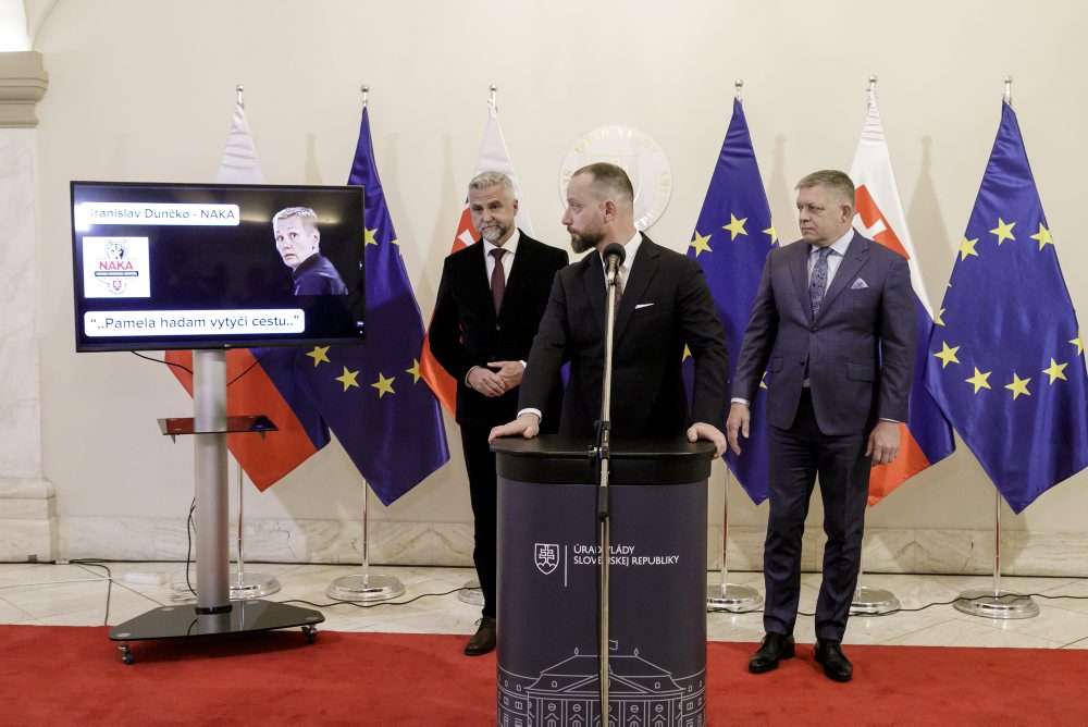 TK predsedu vlády SR Roberta Fica k aktuánym politickým témam 