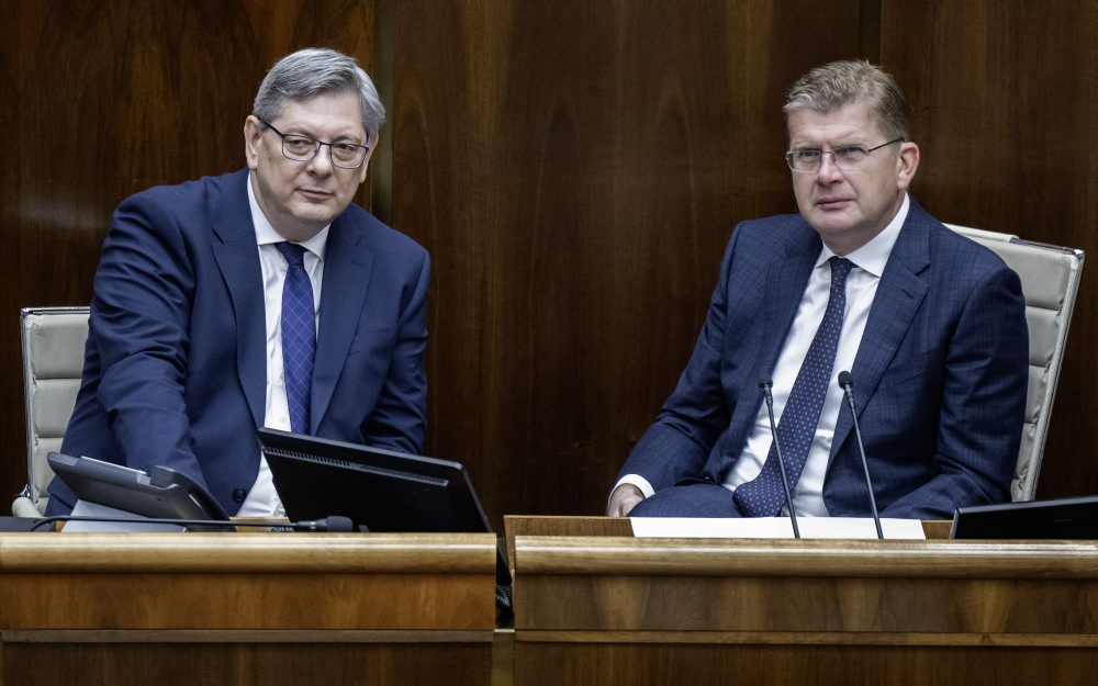 43. schôdza Národnej rady SR