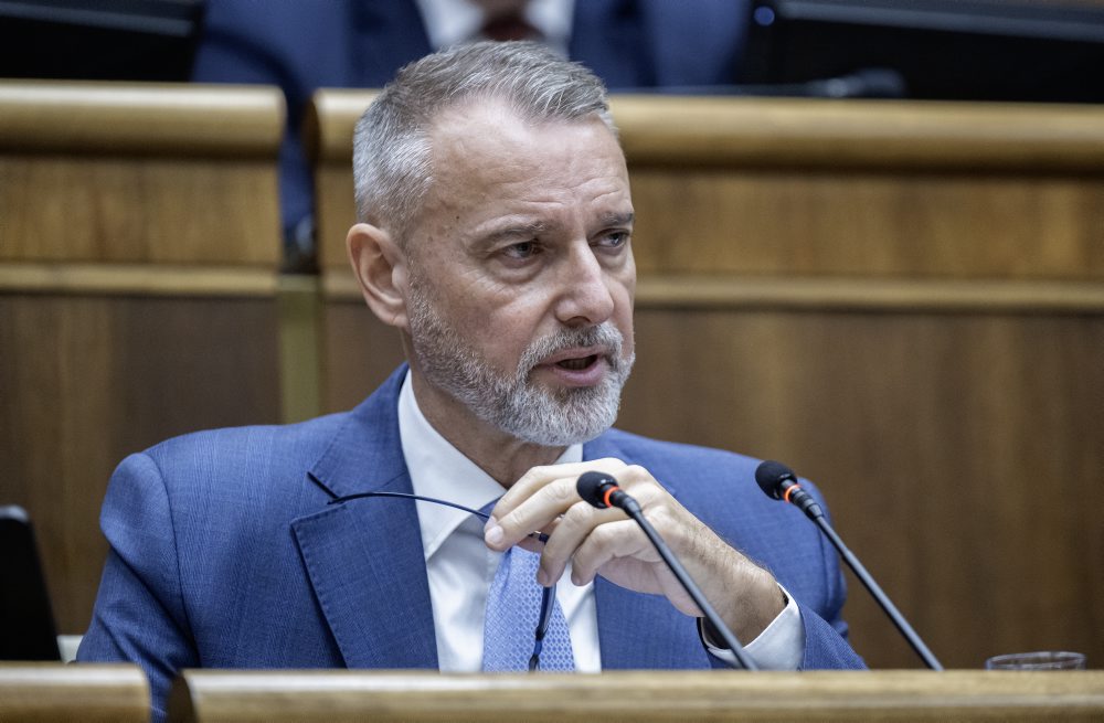 43. schôdza Národnej rady SR