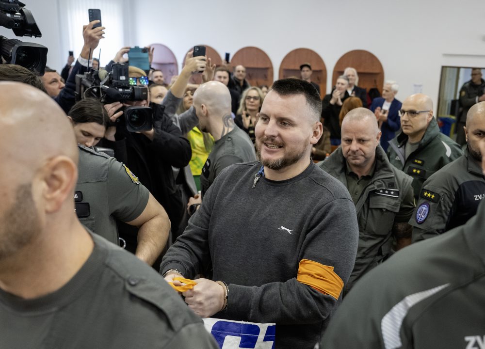 Na Špecializovanom trestnom súde v Pezinku pokračuje súd s Danielom Bombicom, očakáva sa jeho záverečná reč