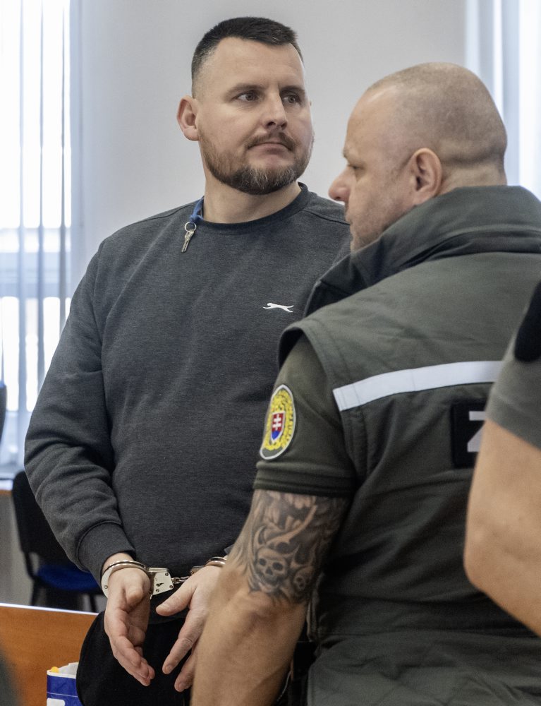 Na Špecializovanom trestnom súde v Pezinku pokračuje súd s Danielom Bombicom, očakáva sa jeho záverečná reč