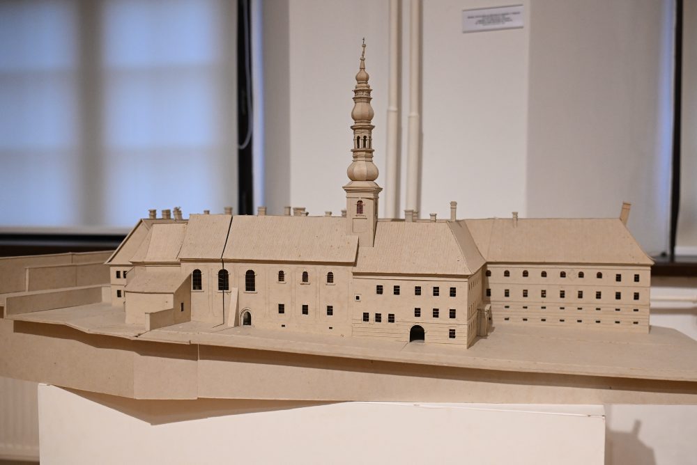 Výstava s názvom Sakrálne pamiatky v Západoslovenskom múzeu v Trnave