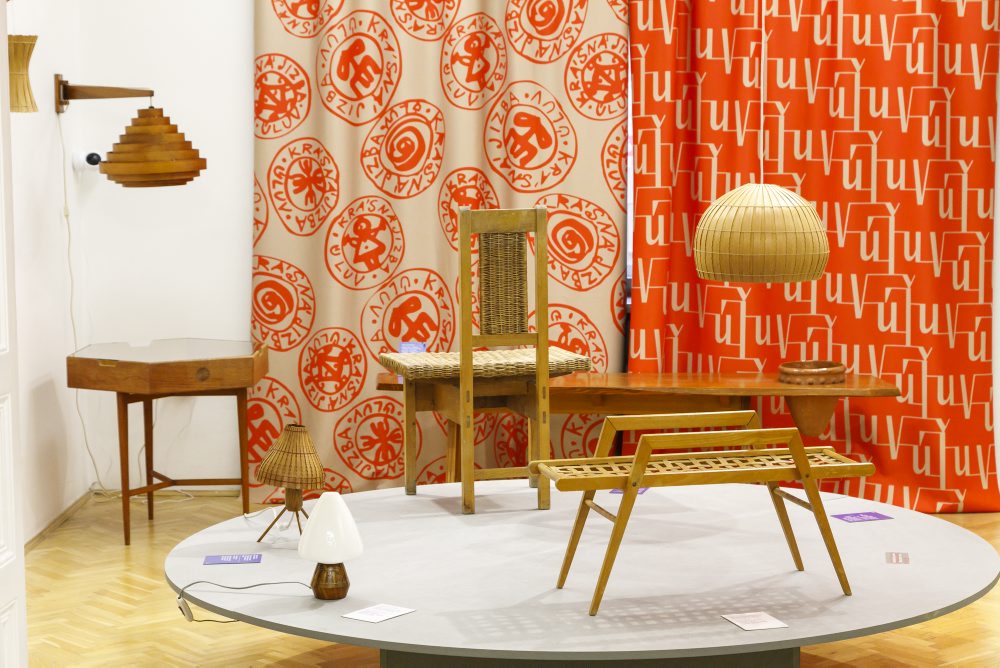 Oslava 80. výročia ÚĽUV-u vrcholí výstavou Jedna inšpirácia, dve cesty