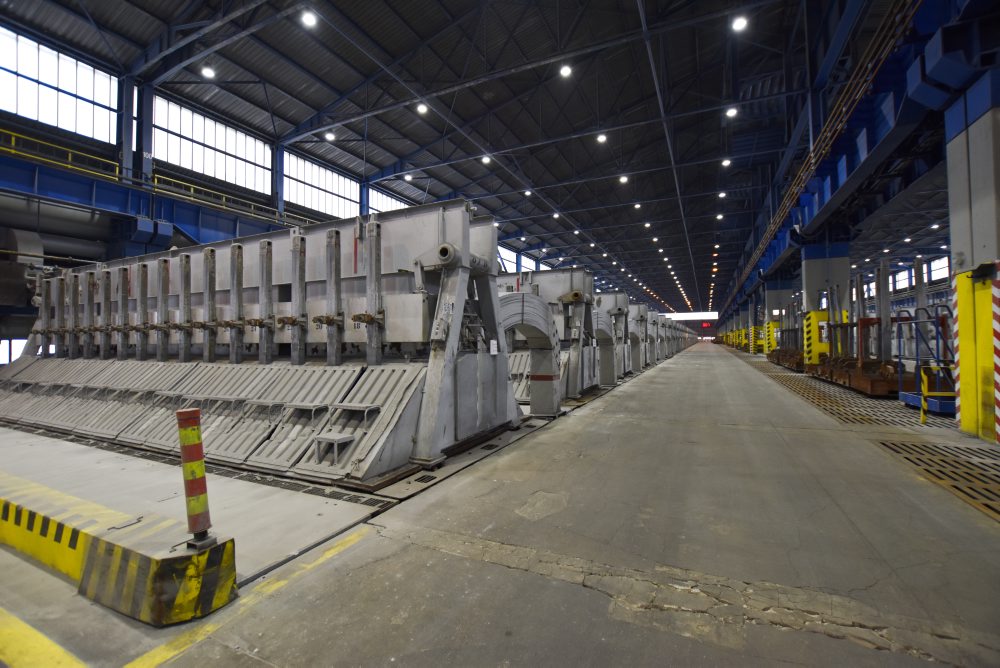 Predseda vlády SR Robert Fico navštívil spoločnosť Slovalco