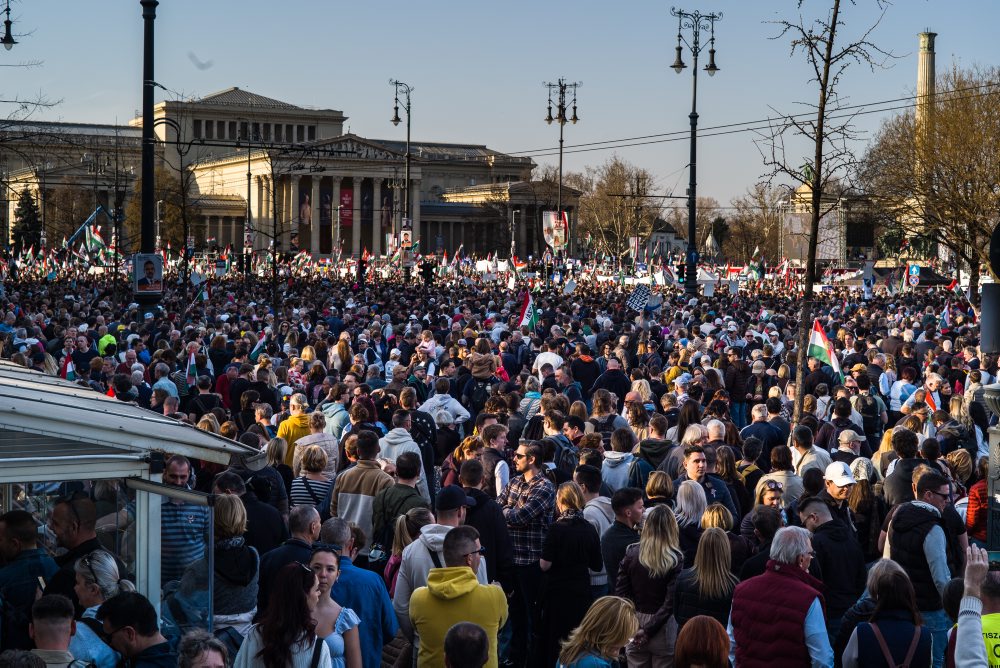 Maďari oslavujú výročie vypuknutia revolúcie 1848-49; vrcholí volebná kampaň