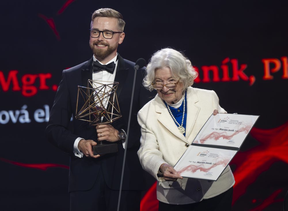 Slávnostné vyhlásenie laureátov ocenenia výnimočných vedeckých osobností