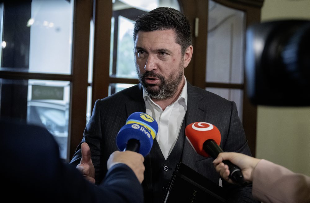 Príchody na 137. schôdzu vlády SR 