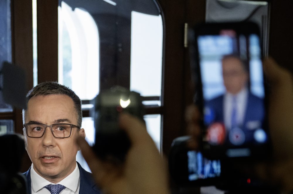 Príchody na 137. schôdzu vlády SR 