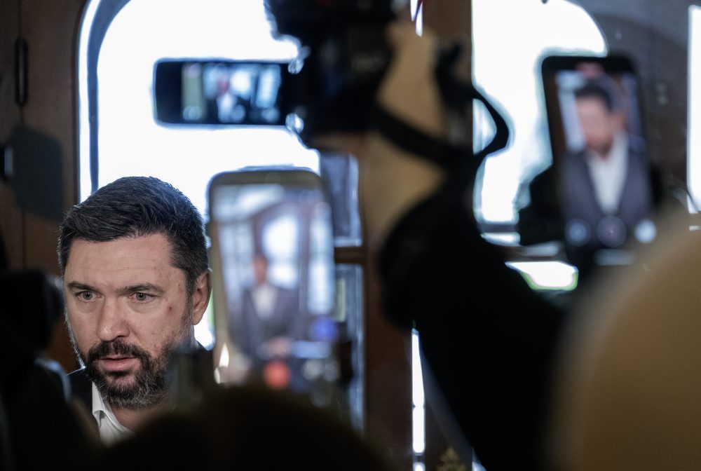 Príchody na 137. schôdzu vlády SR 