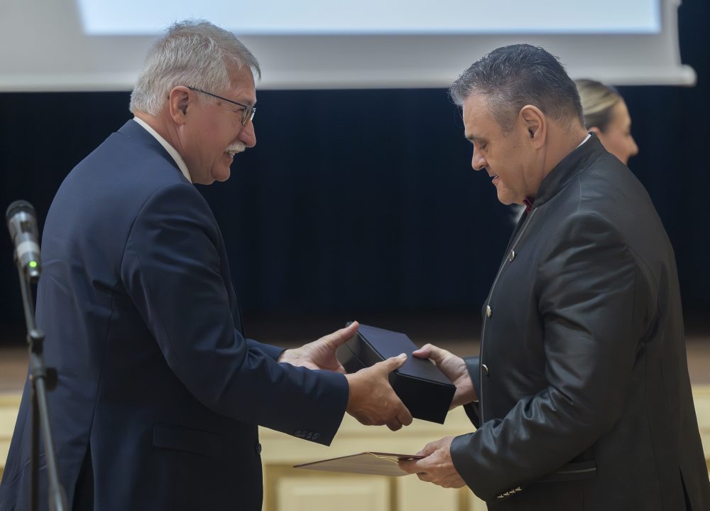 Pätica vedeckých pracovníkov si prevzala ocenenia Vedec roka SR 2025