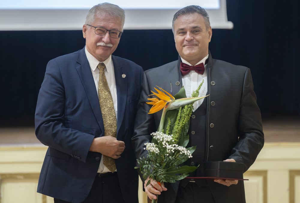 Pätica vedeckých pracovníkov si prevzala ocenenia Vedec roka SR 2025
