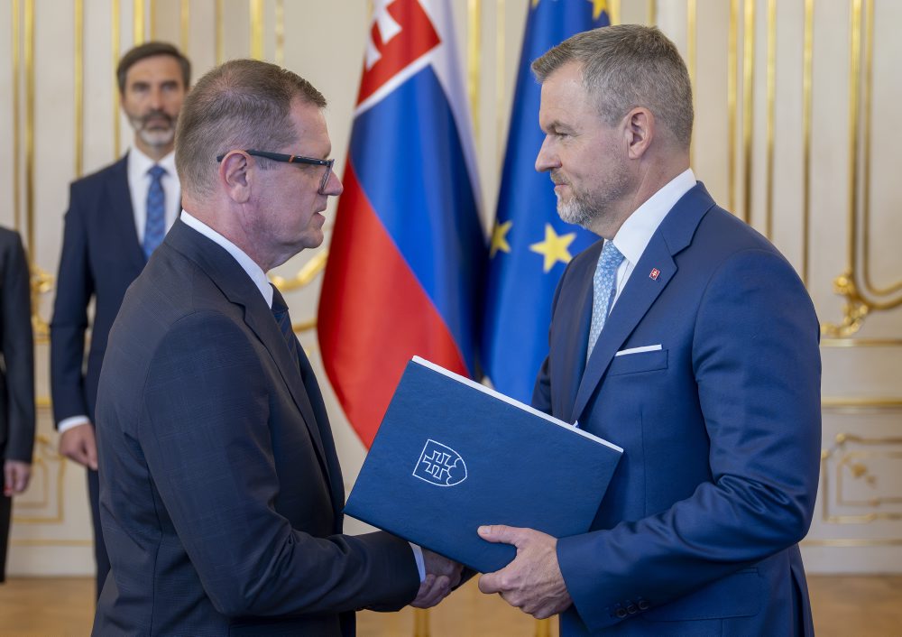 Prezident SR Peter Pellegrini vymenoval veľvyslancov SR v zahraničí. 