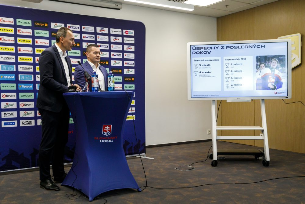Tlačová konferencia Slovenského zväzu ľadového hokeja 