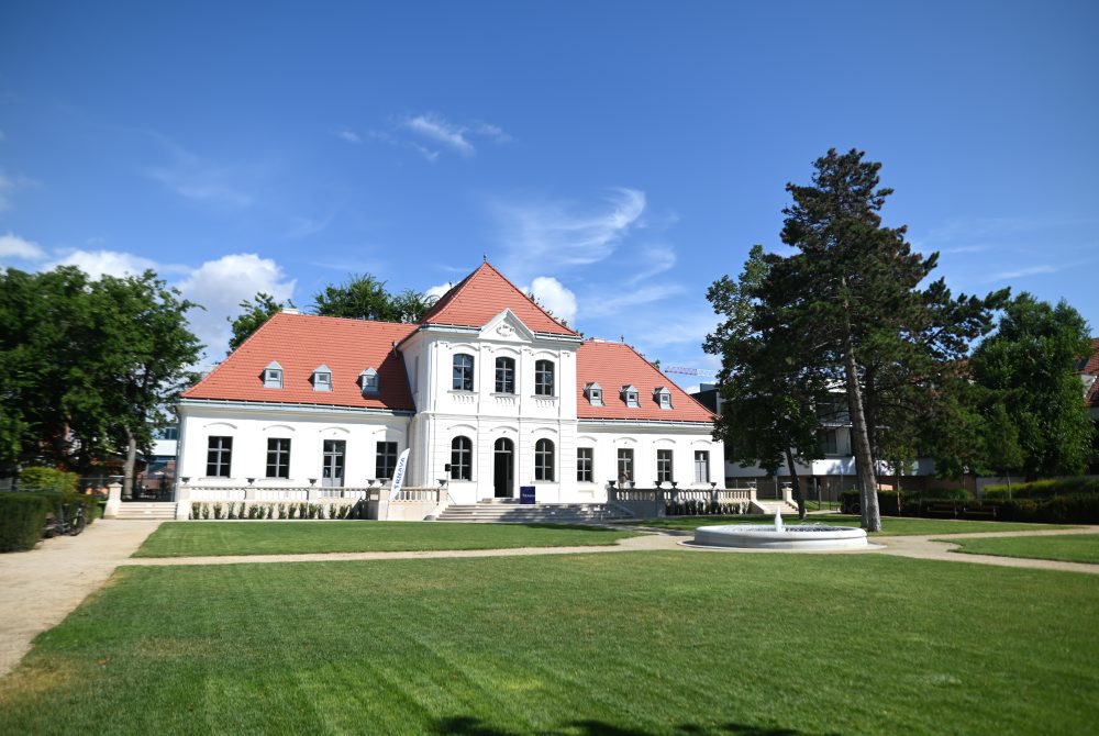Rekonštrukcia Emmerovej vily v Ružovom parku v Trnave 