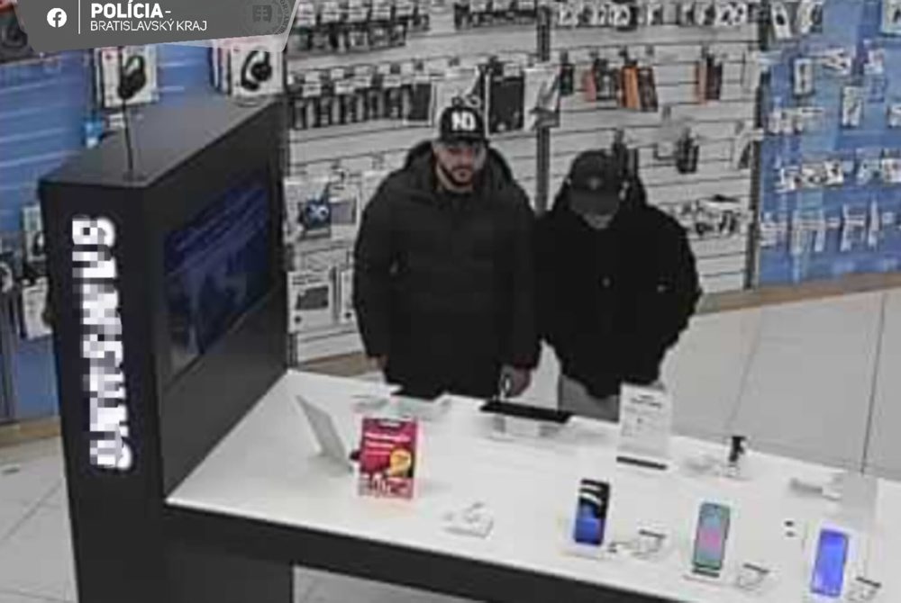 Polícia žiada o pomoc pri vyšetrovaní krádeže v nákupnom centre v Bratislave