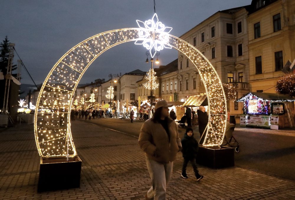 Otvorenie vianočných trhov na Námestí SNP v Banskej Bystrici