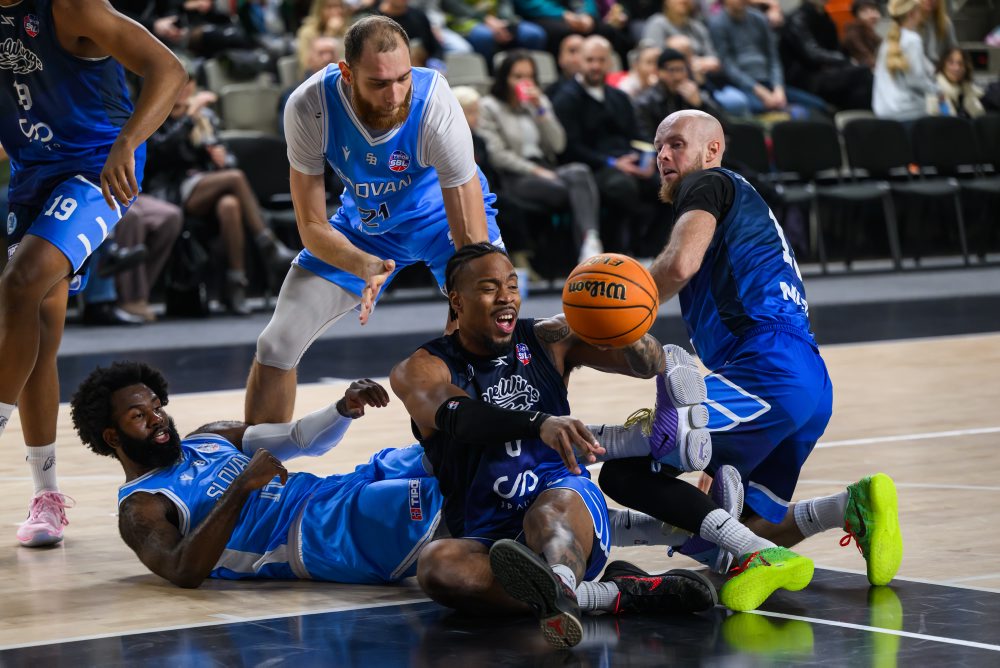 BC Slovan Bratislava - Nitra Blue Wings