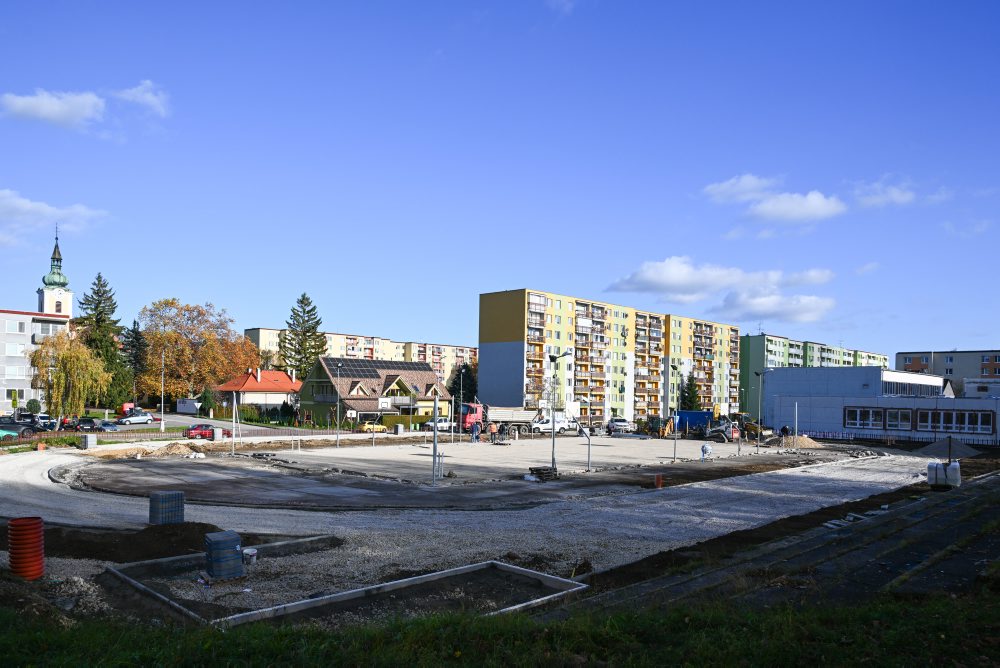 Rekonštrukcia školského športoviska v Starej Turej