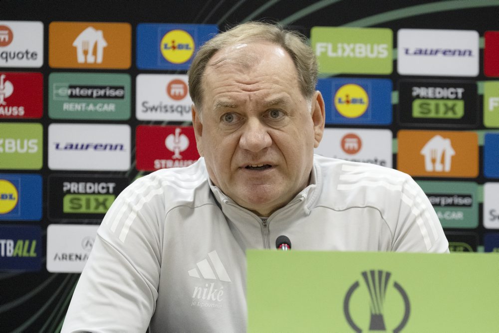 Tlačová konferencia ŠK Slovan Bratislava pred zápasom 5. kola ligovej fázy Konferenčnej ligy proti domácemu FK Škendija Tetovo