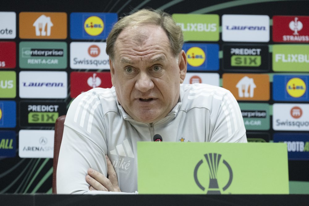 Tlačová konferencia ŠK Slovan Bratislava pred zápasom 5. kola ligovej fázy Konferenčnej ligy proti domácemu FK Škendija Tetovo