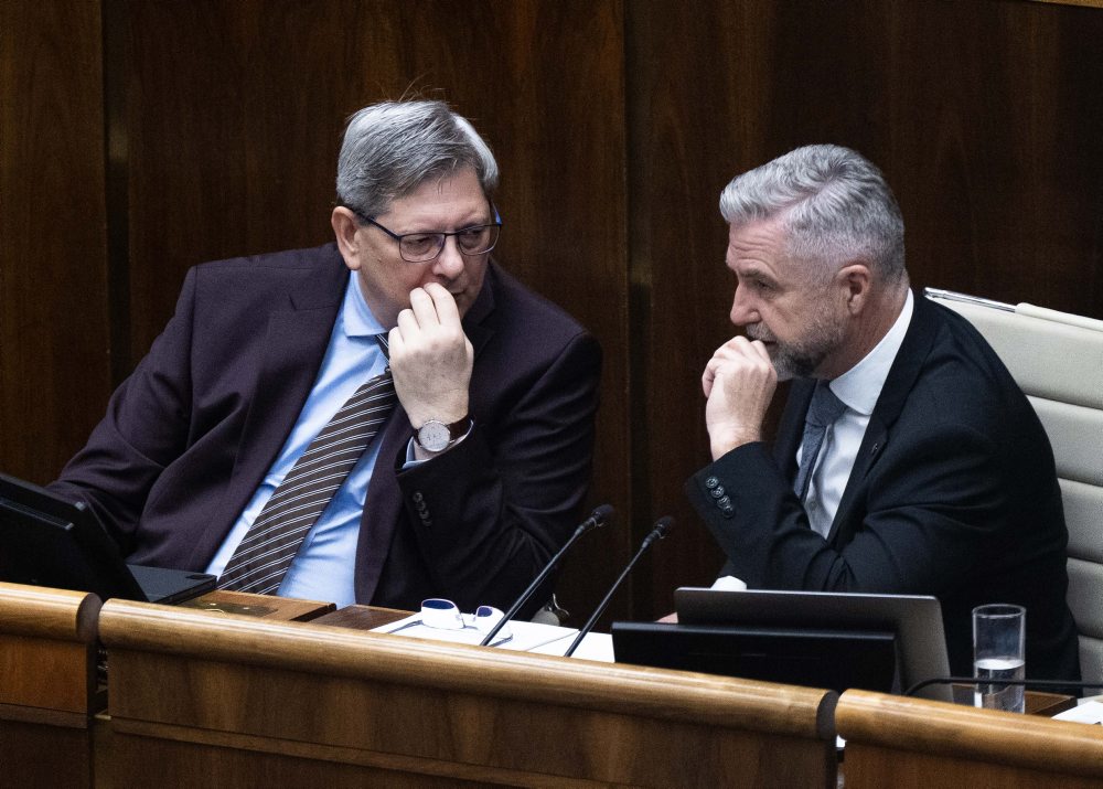 43. schôdza Národnej rady SR