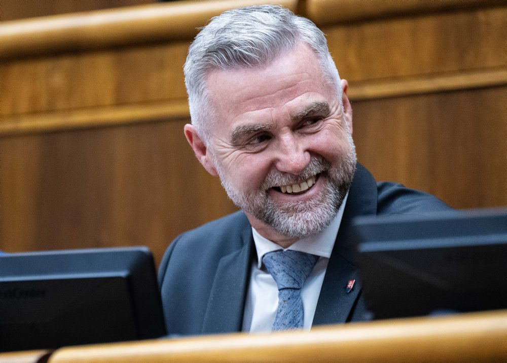 43. schôdza Národnej rady SR