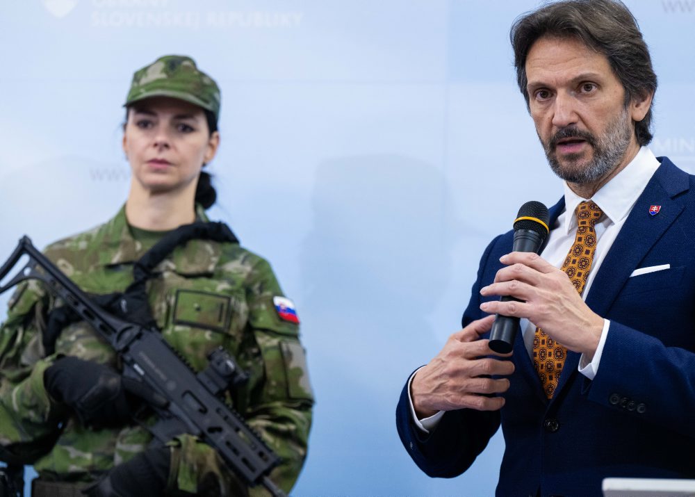 Rezort obrany predstavil nové uniformy aj výzbroj vojakov