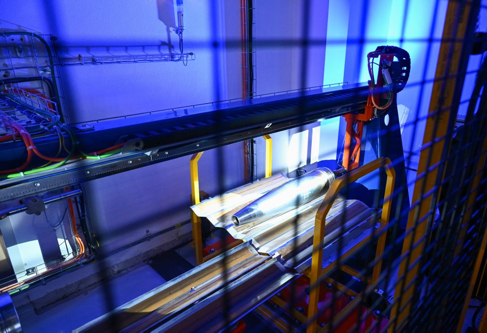 Spustenie automatizovanej linky na plnenie munície 155 mm