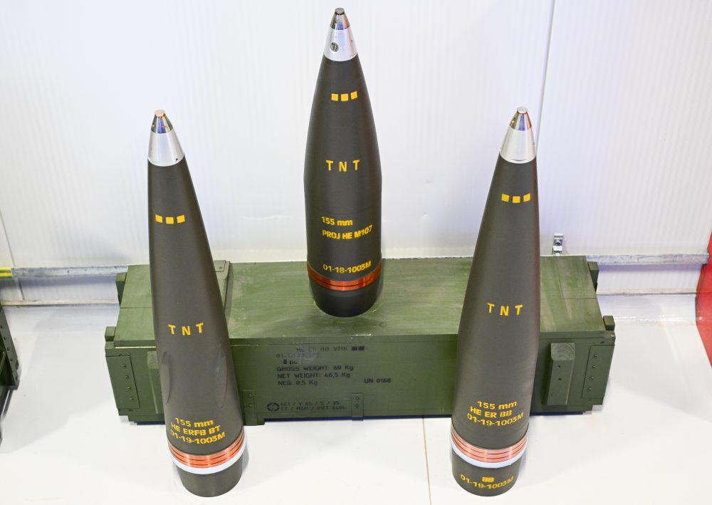 Spustenie automatizovanej linky na plnenie munície 155 mm