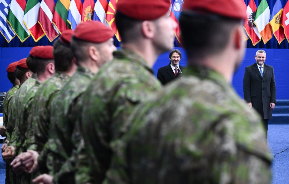 PREZIDENT: Návšteva vojakov KFOR v Kosove