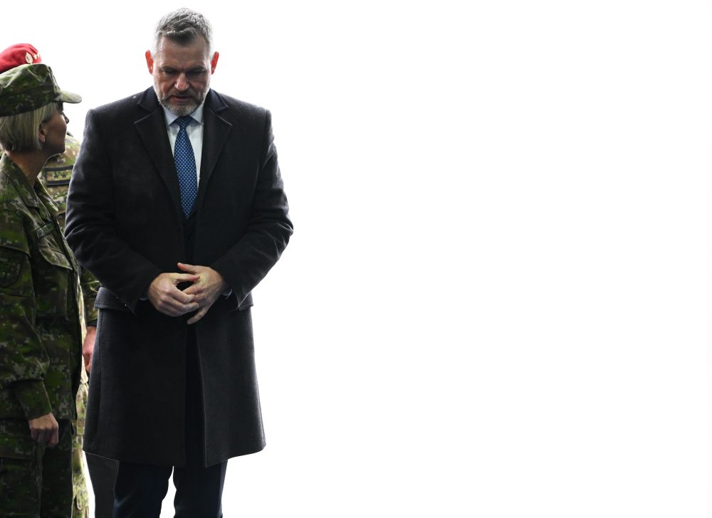 PREZIDENT: Návšteva vojakov KFOR v Kosove