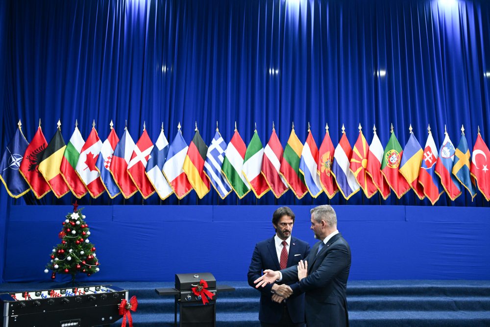 PREZIDENT: Návšteva vojakov KFOR v Kosove