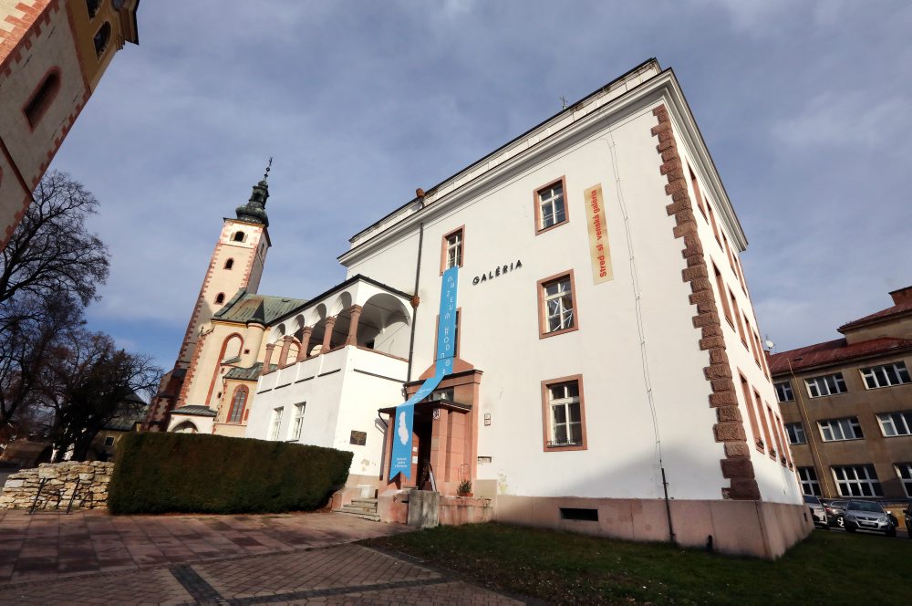 Expozícia novej interaktívnej výstavy Múzeum hodnôt - Obrazová správa o Slovensku v Pretóriu Stredoslovenskej galérie v Banskej Bystrici 