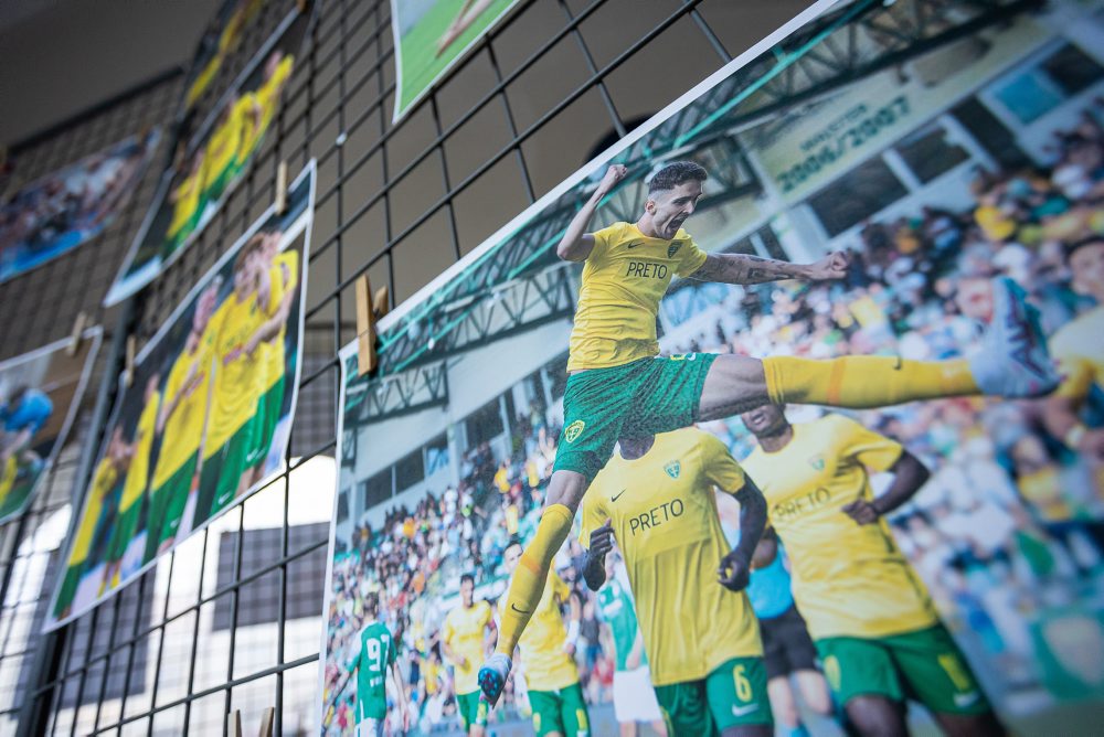 Výstava športových a kultúrno-spoločenských momentov v Rajci fotografa Petra Stehlíka 