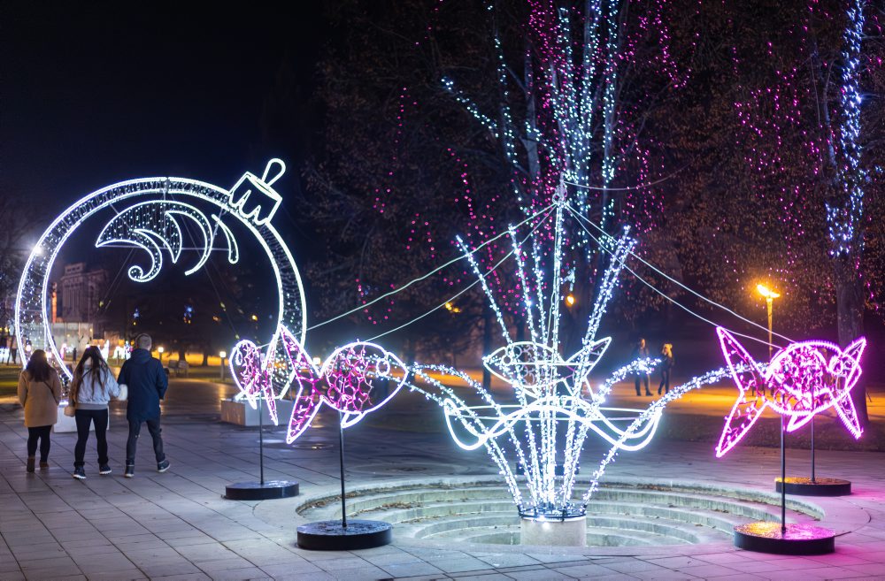 Vianočná výzdoba na Divadelnom námestí v Martine 