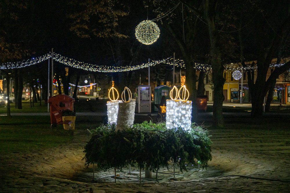 Vianočná výzdoba a osvetlenie v Sabinove