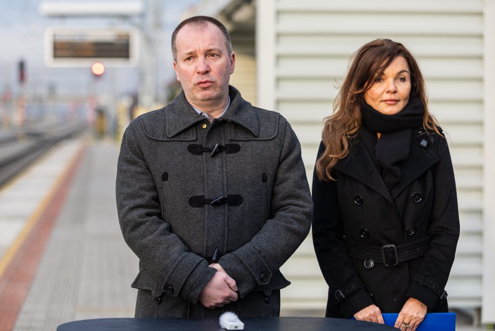 ŽSR dokončili modernizáciu železničného úseku Váh - Varín - Strečno