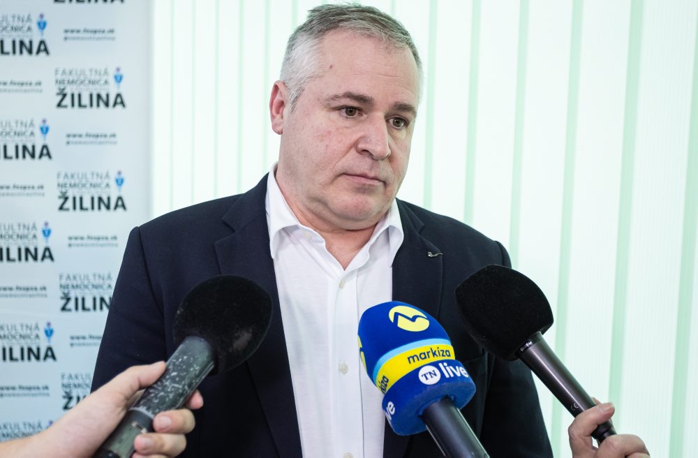 TK Fakultnej nemocnice s poliklinikou Žilina a Nadácie Kia Slovakia za účasti ministra zdravotníctva SR Kamila Šaška k pokračovaniu projektov z plánu obnovy na FNsP Žilina